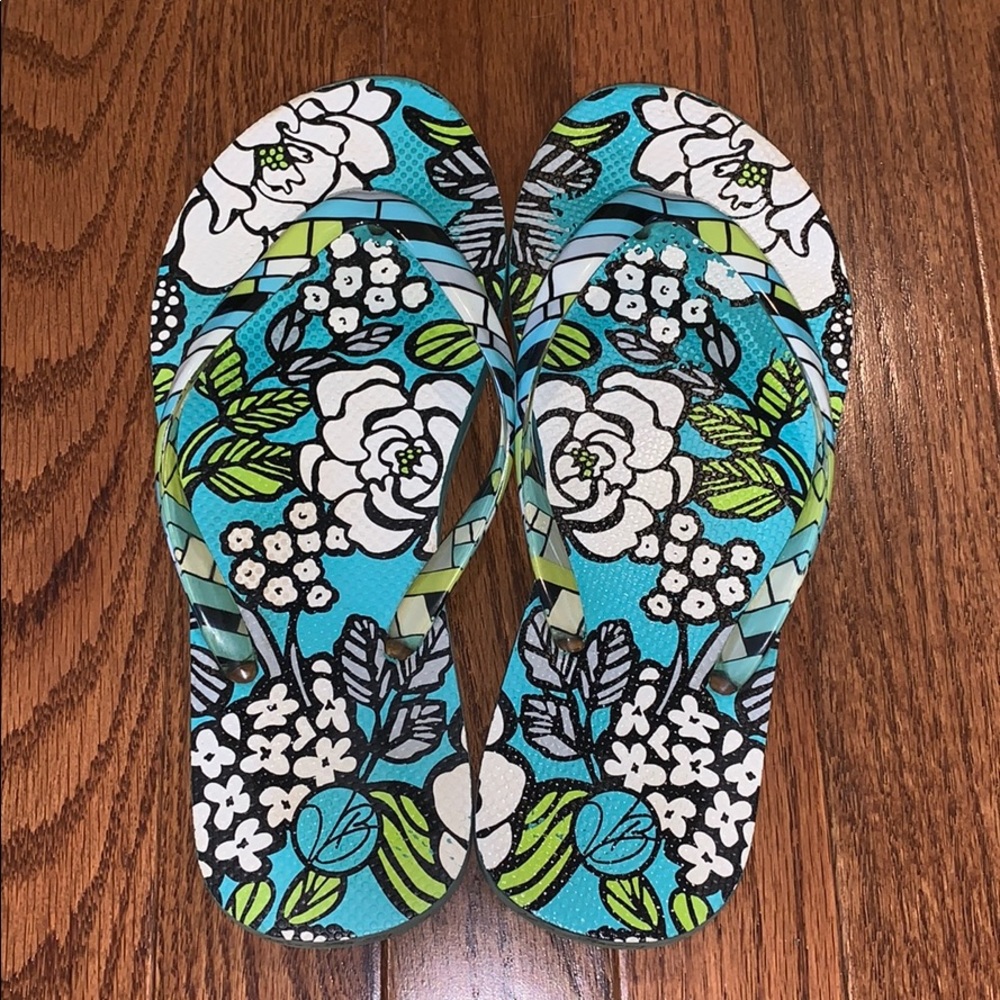 Vera Bradley pool/beach flip flops